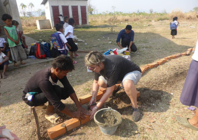 Fournitures scolaires au Cambodge - Association Grain de Sable